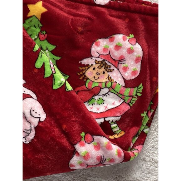 Strawberry Shortcake Custard Christmas Tree Throw Blanket 50" X 70" Holiday NEW - Picture 8 of 14
